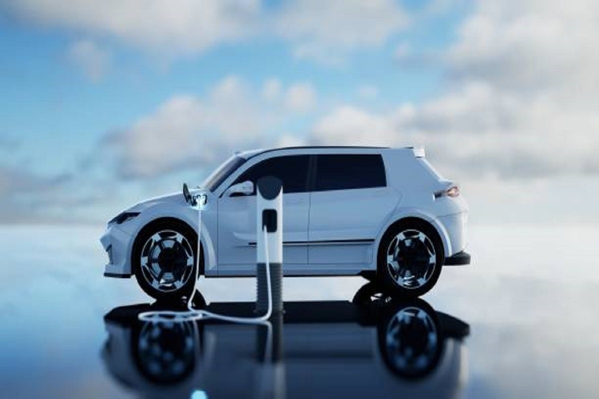 Električni automobili sve traženiji: Cijene padaju, prodaja polovnjaka snažno raste