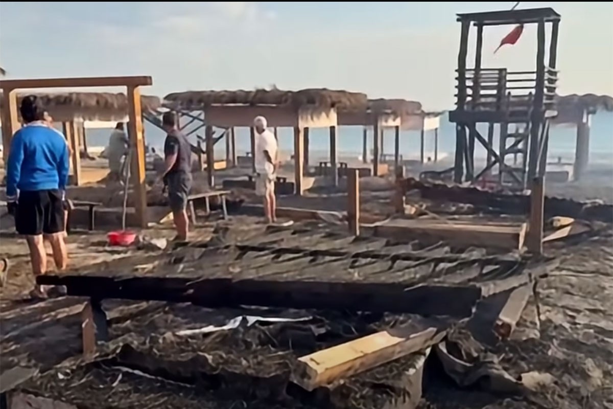 Detalji velikog požara u Crnoj Gori: Vatra gutala sve pred sobom (VIDEO)
