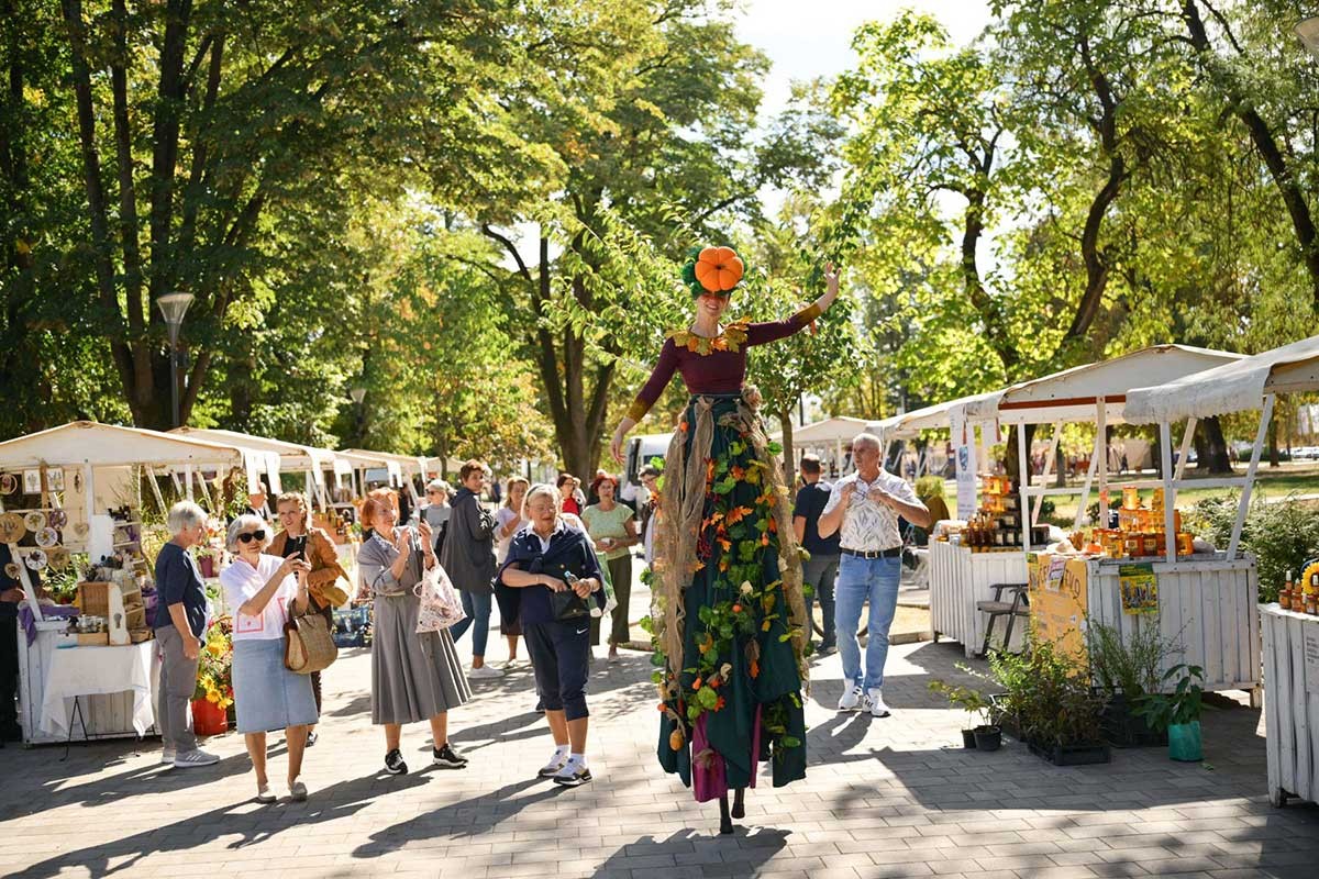 Jesenji festival otvoren u Banjaluci: Bogata ponuda domaćih proizvoda