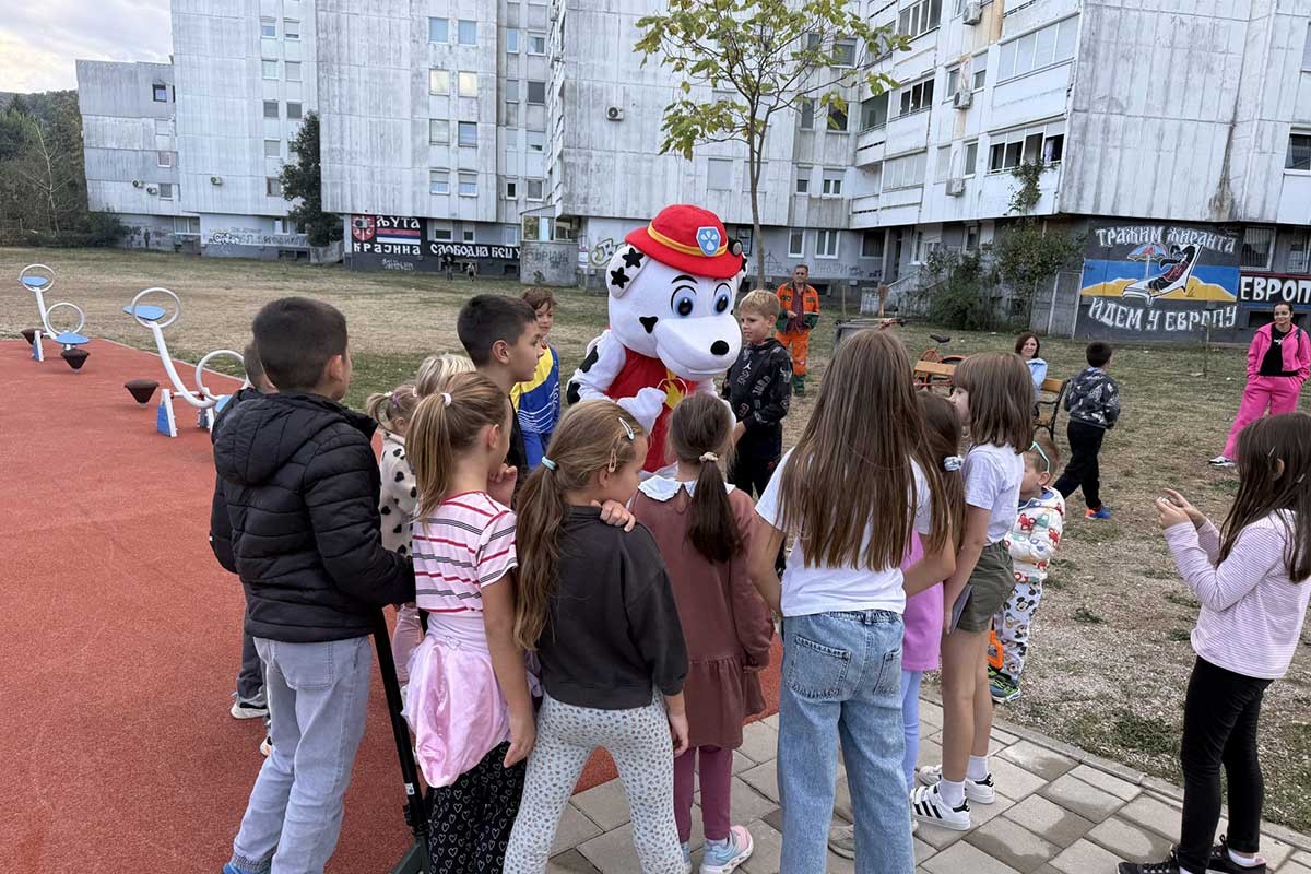 U banjalučkom naselju Borik uređena dva dječja igrališta