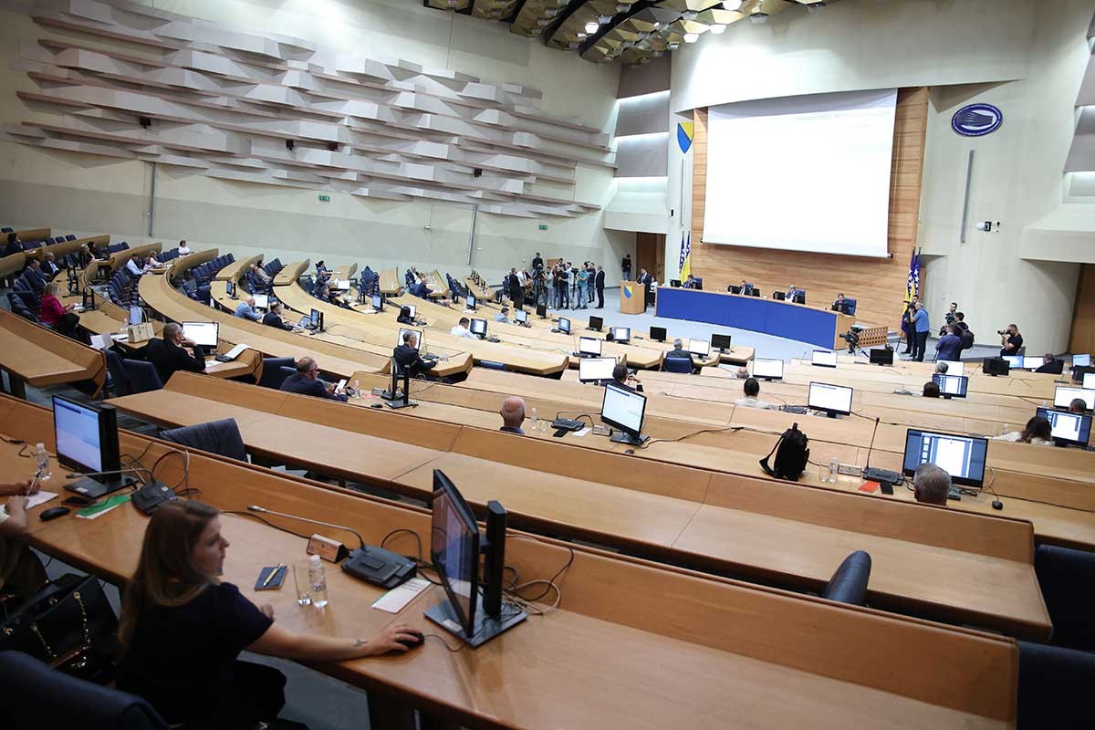 Izborna jedinica 1: Za tri mandata u parlamentu BiH bori se 88 kandidata