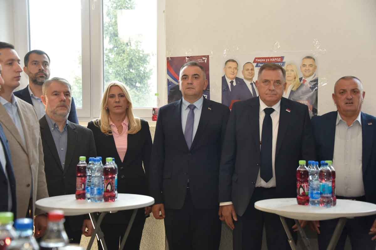 Dodik: Srpska uspjela i opstala zahvaljujući SNSD-u