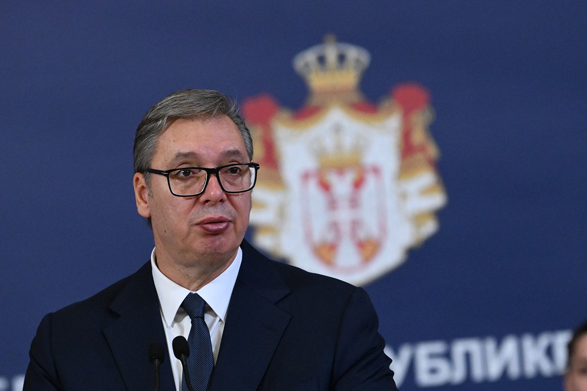 Vučić podnio ostavku i saopštio ko će biti v.d. predsjednika Srbije
