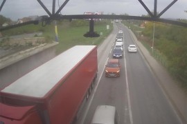 AMS RS upozorava: Gužve na tri granična prelaza i klizavi kolovozi