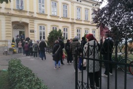 U Šapcu sedam biračkih mjesta nije otvoreno na vrijeme