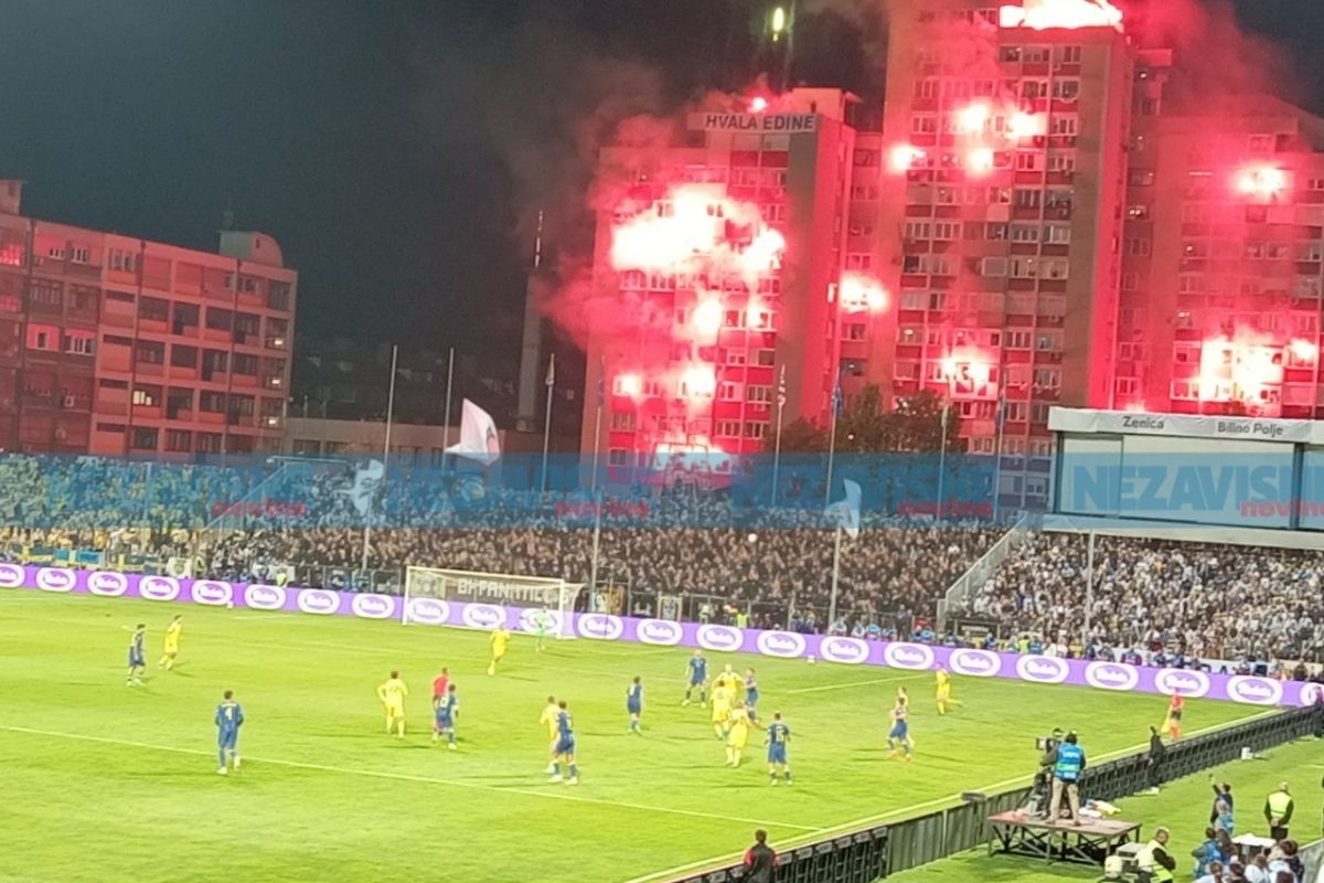 Vatromet u 11. minuti za kapitena Džeku, Bilino polje pjeva njegovo ime (FOTO/VIDEO)