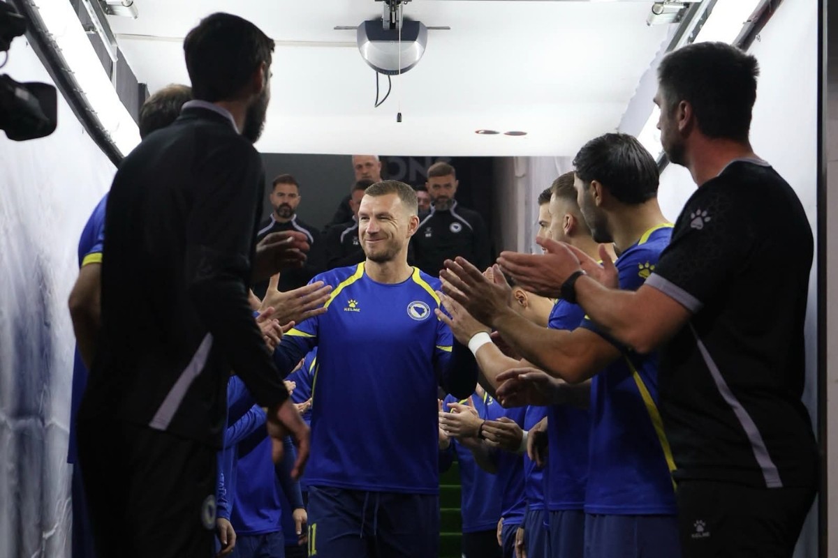 Džeko ispraćen ovacijama: Igrači napravili špalir za velikana (VIDEO)