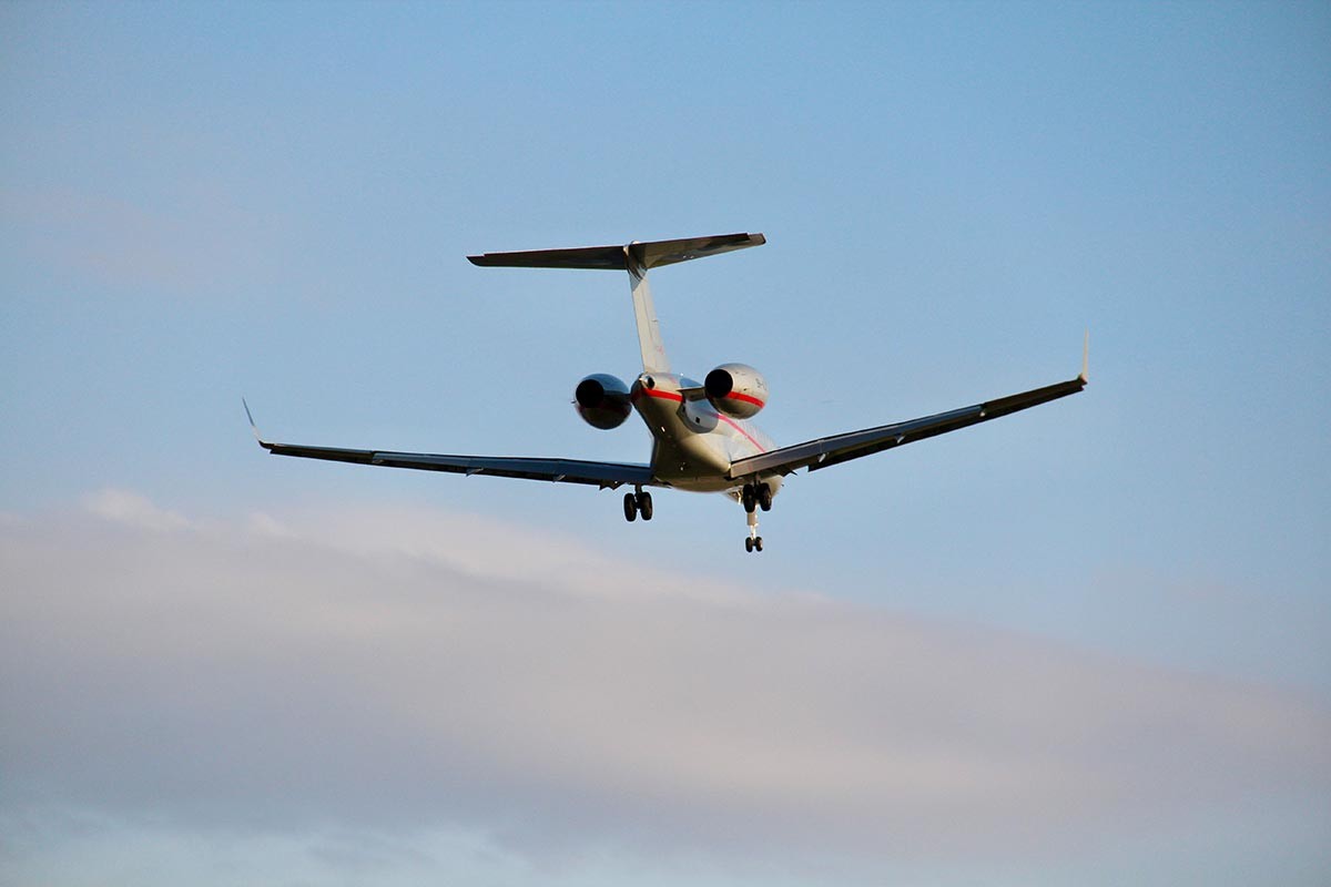 Drama iznad Atlantika: Avion sa šest osoba nestao bez traga