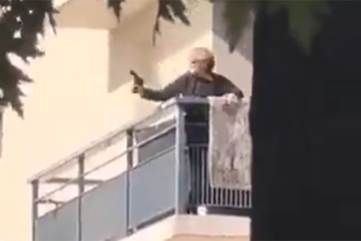 Snimak žene sa pištoljem u Kanu privukao pažnju, sama se prijavila policiji (VIDEO)