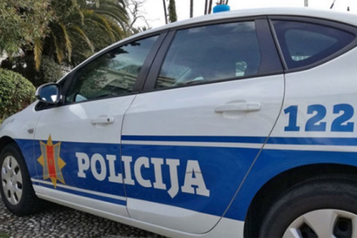 Drama u Herceg Novom, ubo majku nožem