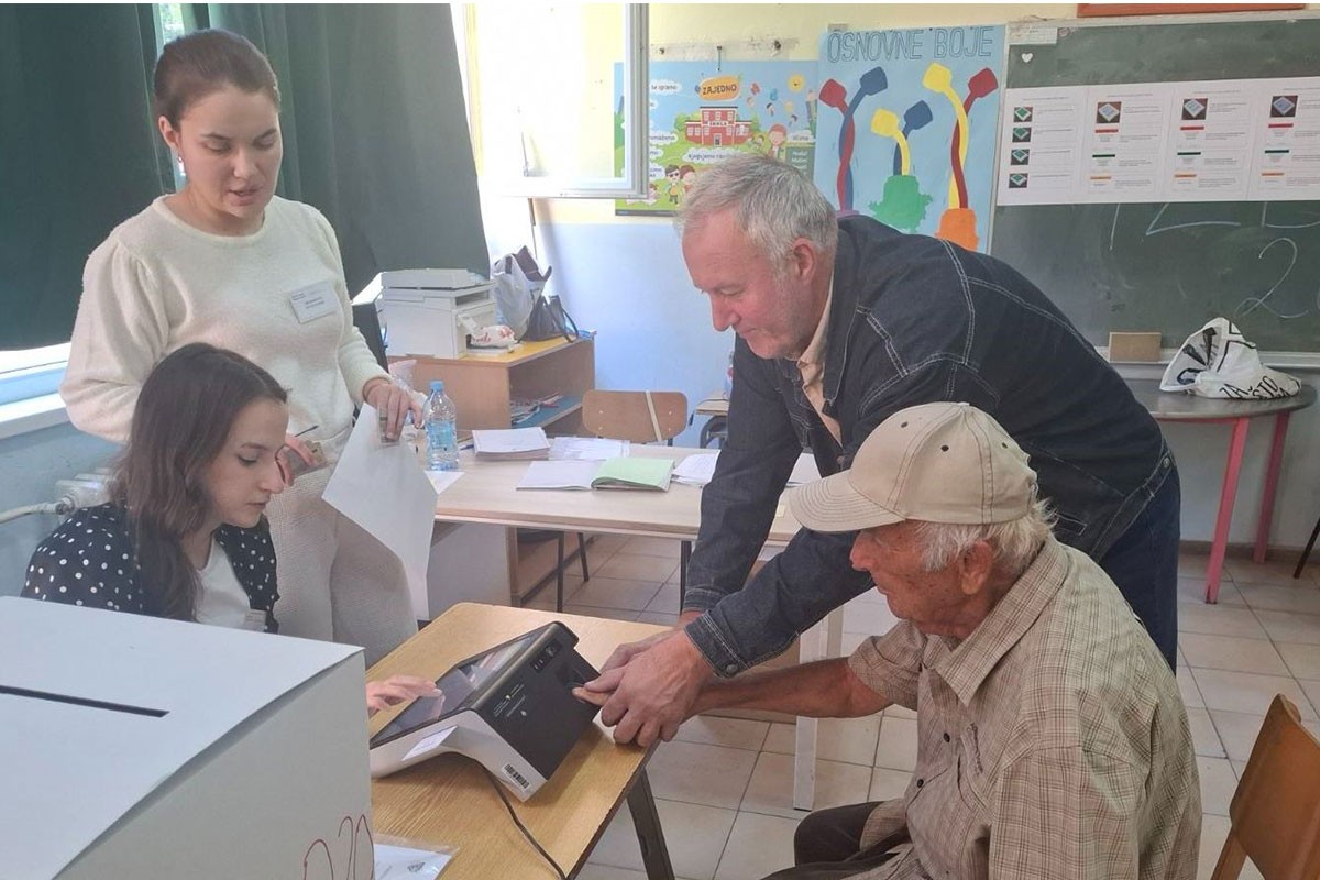 Muhamed Sakić glasao u 102. godini