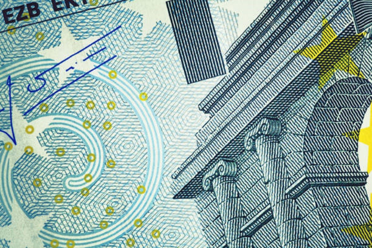 Evro prolazi kroz težak oktobar: Šta slijedi dalje