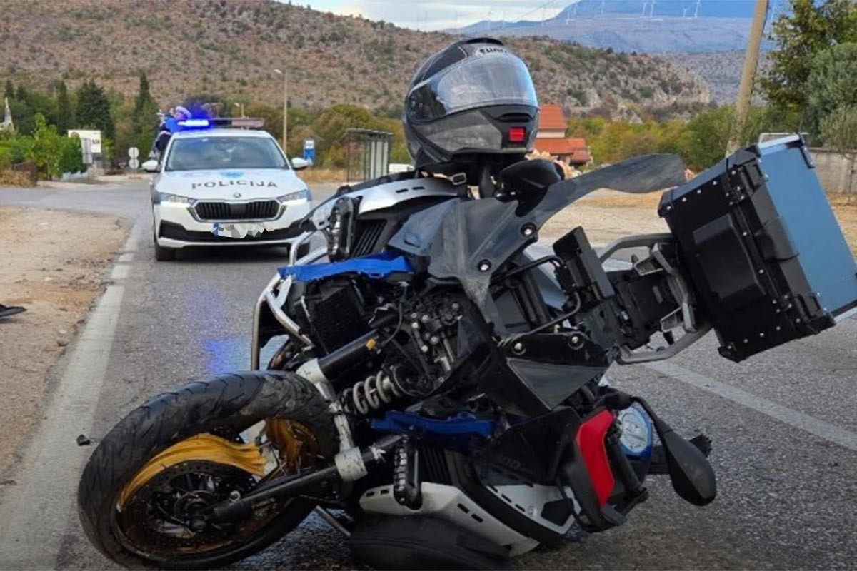 Tragedija kod Mostara: Motociklista preminuo, saputnica se bori za život