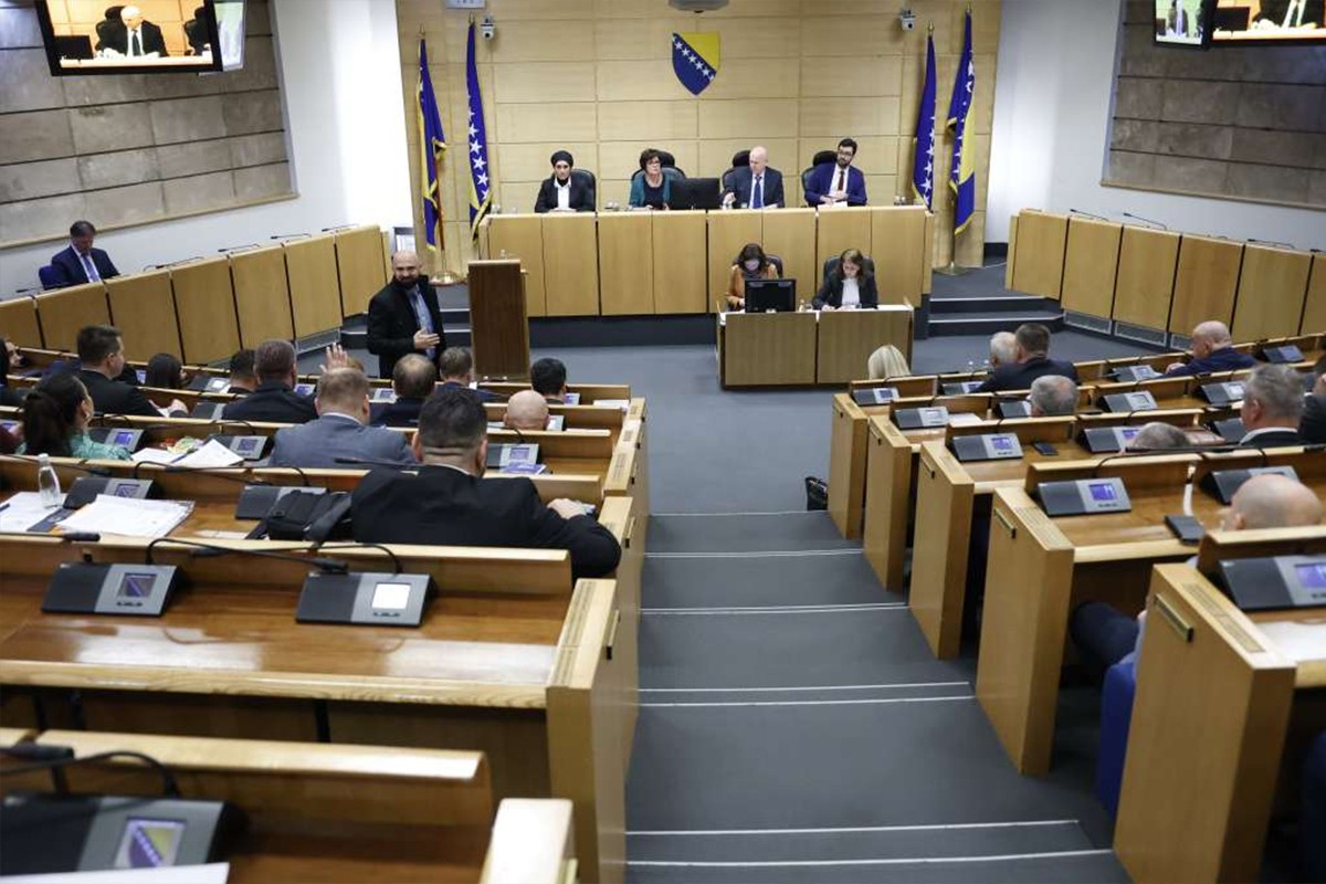 SDA ubjedljivo prva za Parlament FBiH: Ko je još prešao izborni prag