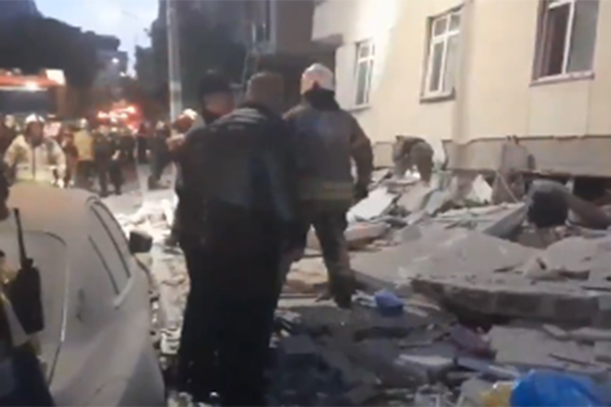 Dvije osobe poginule u urušavanju zgrade u Istanbulu (VIDEO)
