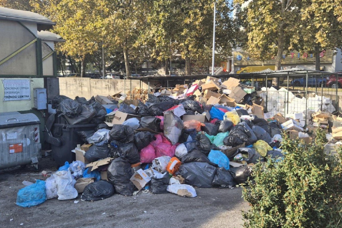 Smeće zatrpalo zagrebačku pijacu: "Ovo je vanredno stanje"