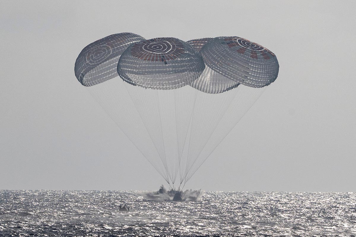 Poslije osam mjeseci u svemiru astronauti se vratili kući (FOTO)