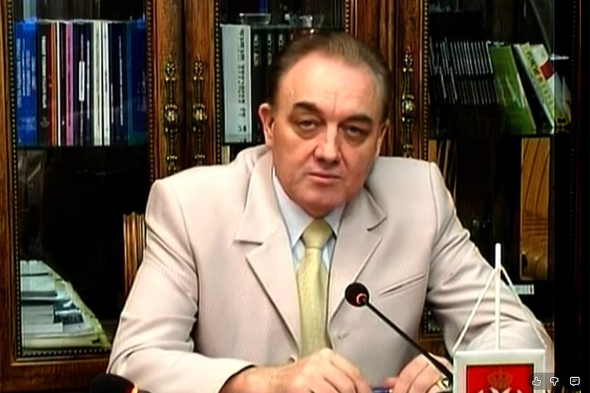 Posao, stan i direktorska fotelja: Vinko Perić objavio neobičan konkurs (FOTO)