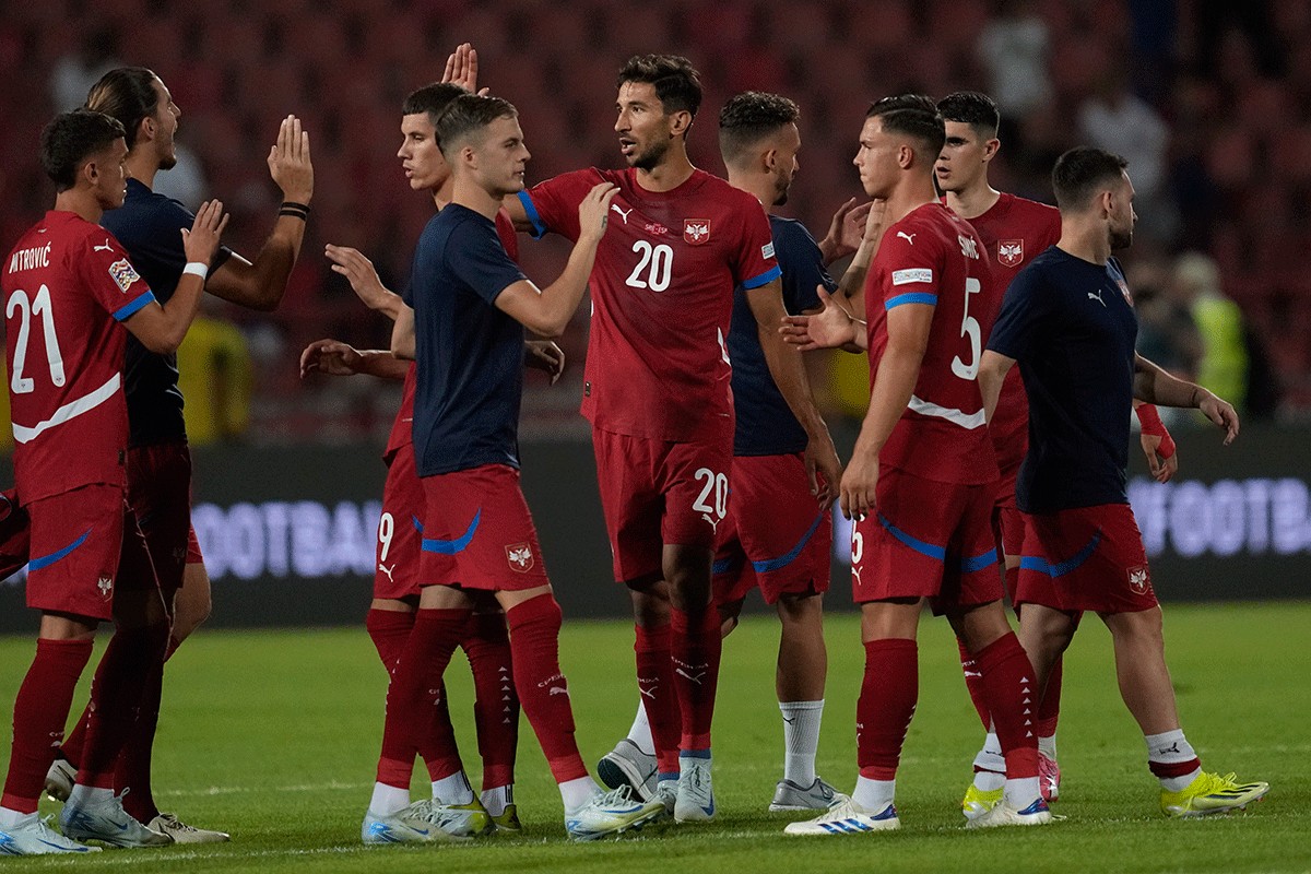 Srbija na udaru UEFA-e: Žestoke kazne za "orlove"
