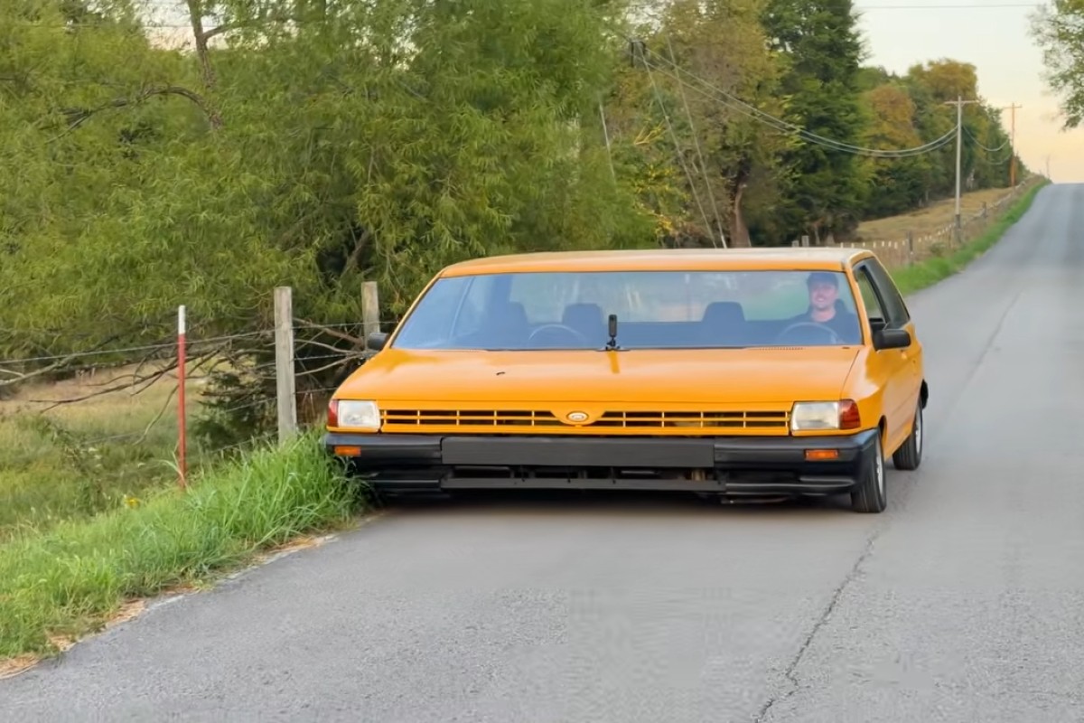 Najširi automobil na svijetu ima dva volana i može da vozi preko 110 km/h
