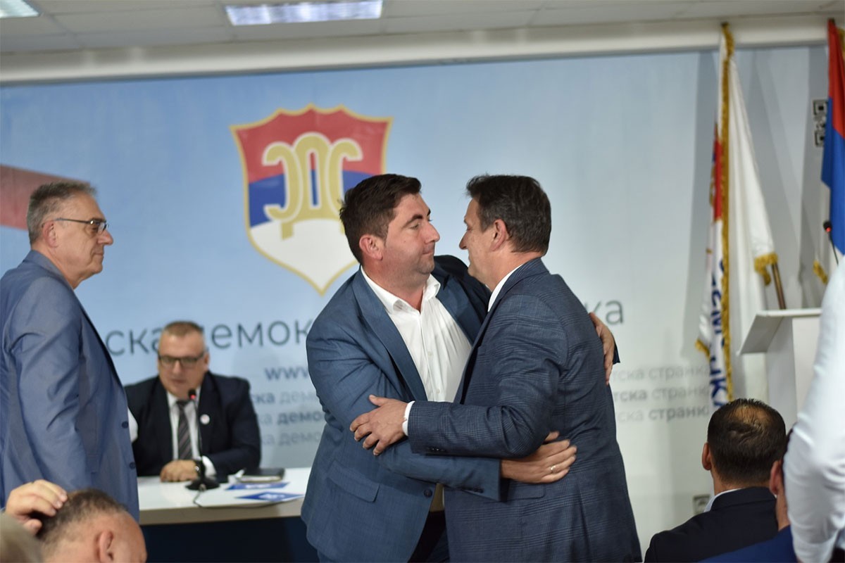 SDS u utorak zasjeda u Banjaluci, Ljubiša Petrović ih preduhitrio