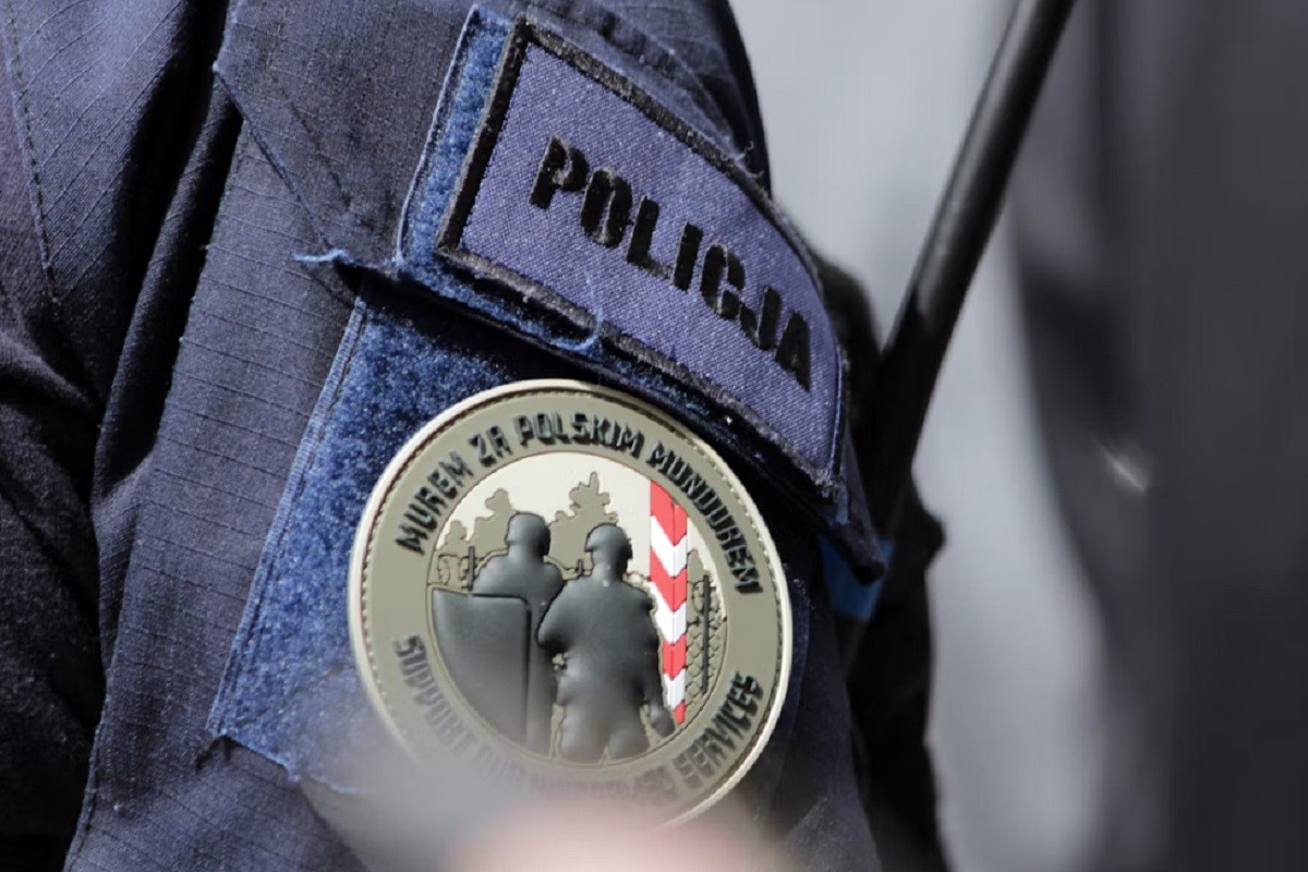 Poljska šalje 20.000 policajaca u škole