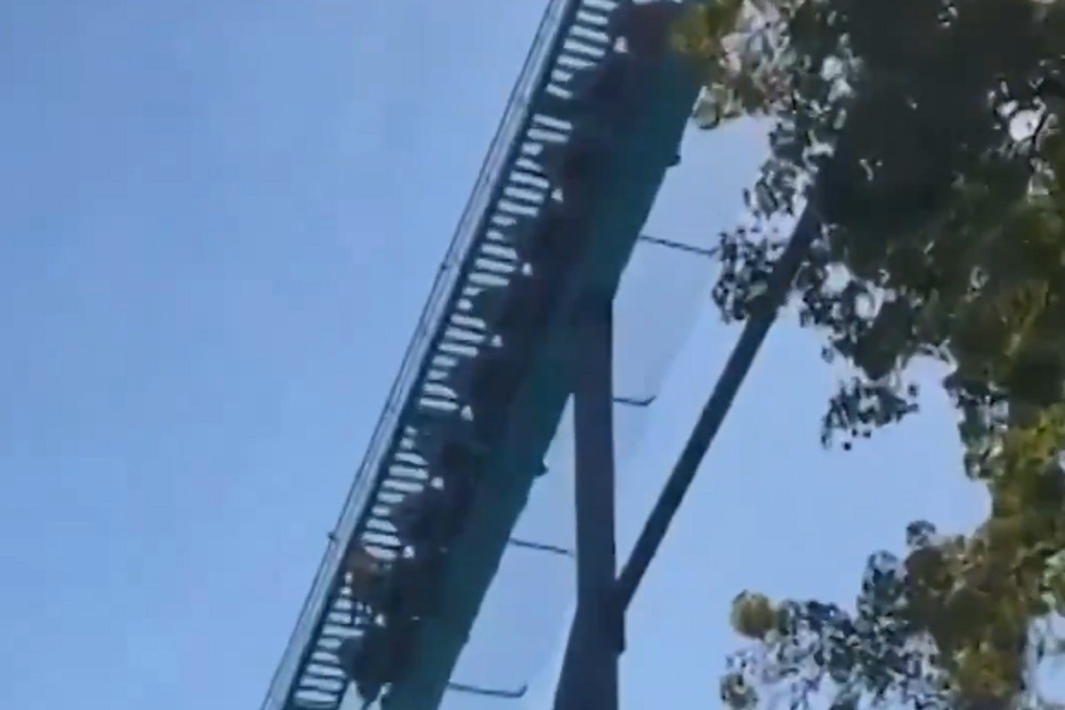 Užas u zabavnom parku: Vožnja završila tragedijom (VIDEO)