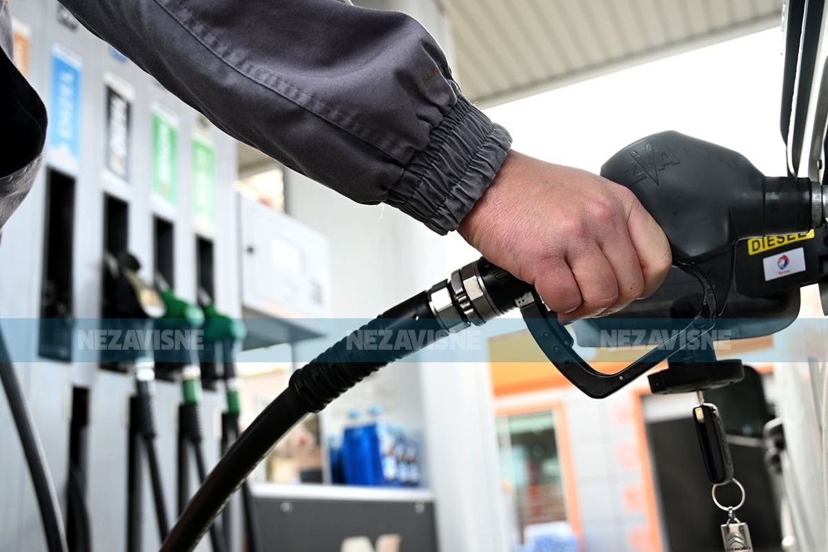 Povrat od 10 feninga na litar goriva traje pola godine: Da li je mjera ispunila cilj?