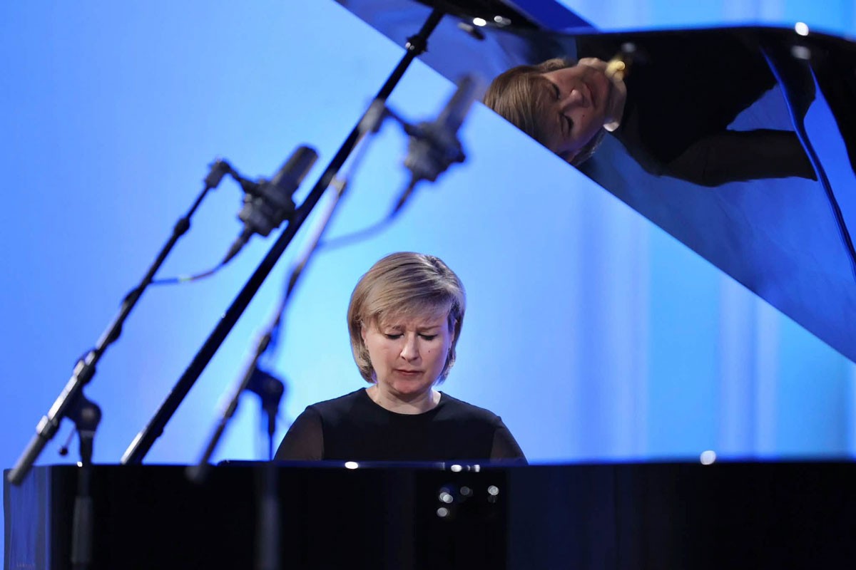 Ruska pijanistkinja Elena Tarasova zablistala na"Jesenjoj sonati"