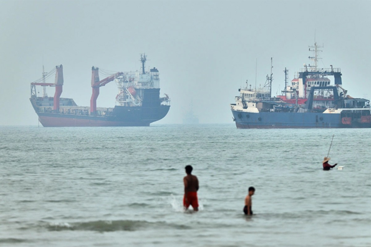 Zapalio se tanker u Ormuskom moreuzu