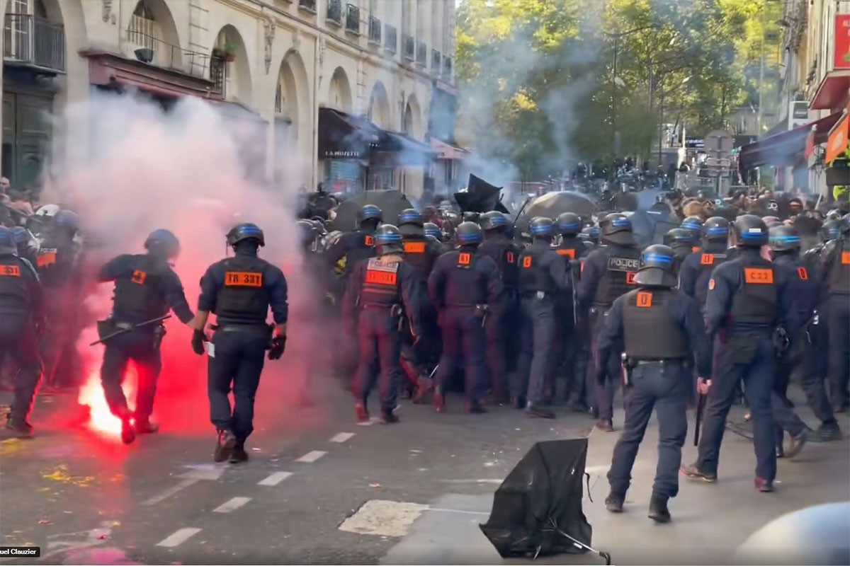 Uzavrelo u Parizu: Incidenti s policijom na ulicama, spremaju se masovni protesti (VIDEO)