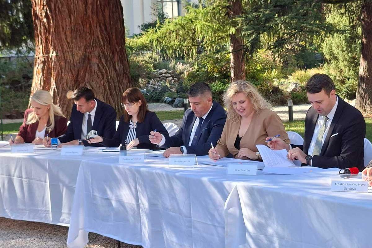 Potpisan protokol o saradnji sa 26 gradova i opština