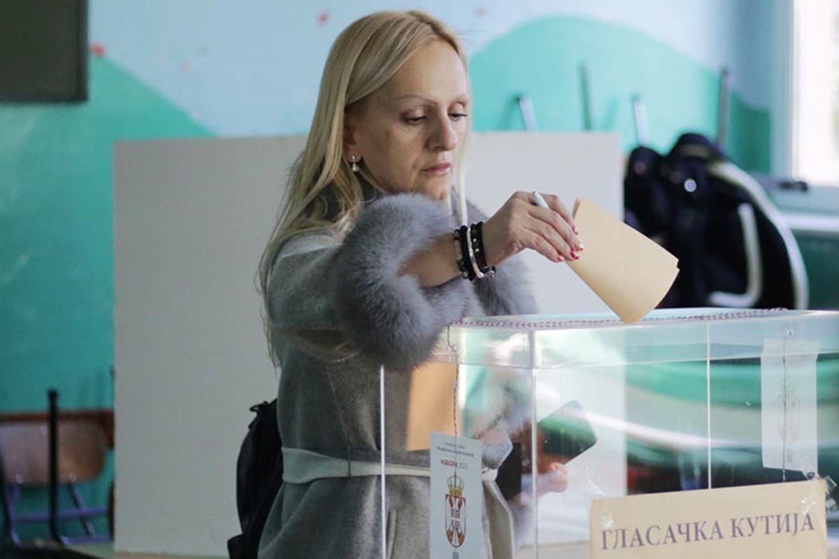 Poznato gdje će građani Srbije glasati u BiH: Odobreno 27 lokacija
