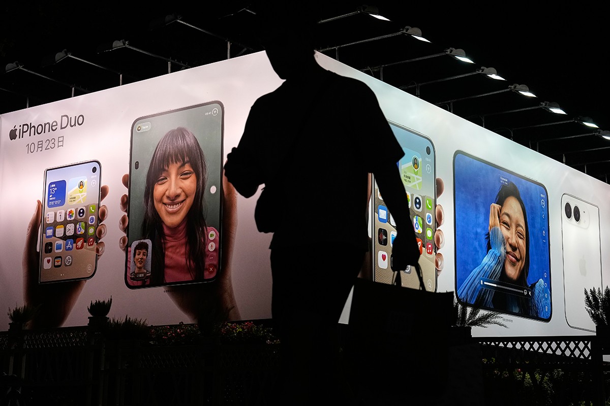 Otkrivena mana prvog savitljivog iPhonea (VIDEO)