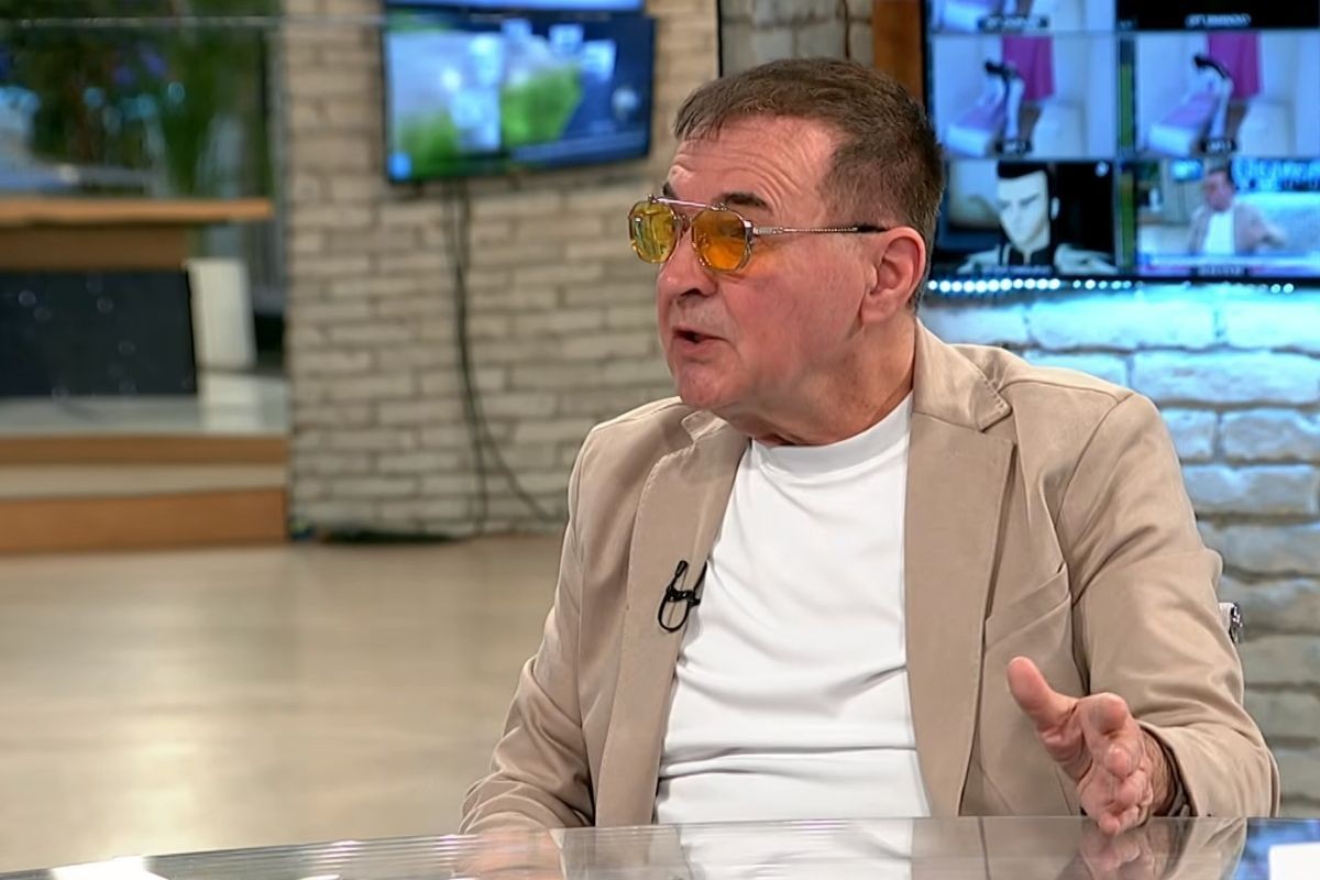 Svi su slušali ovaj hit Mitra Mirića, ali stihovi kriju jezivu priču