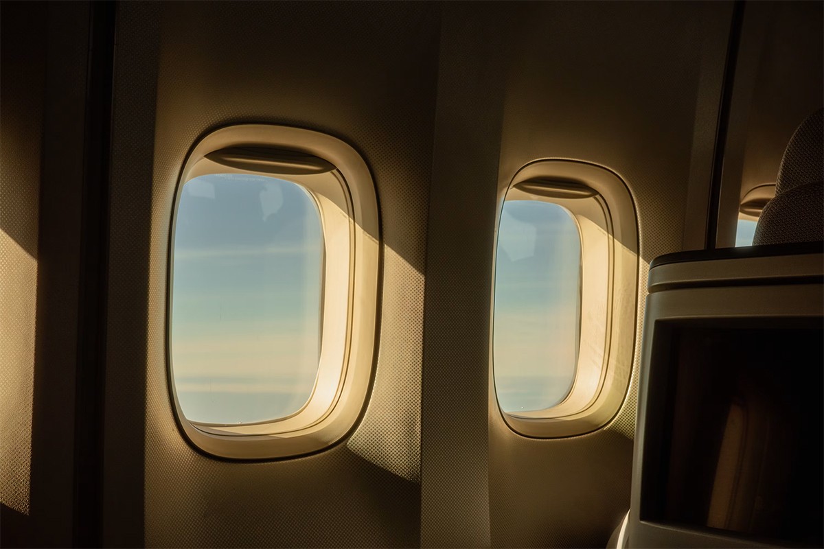 Zašto svako sjedište u avionu nema svoj prozor?