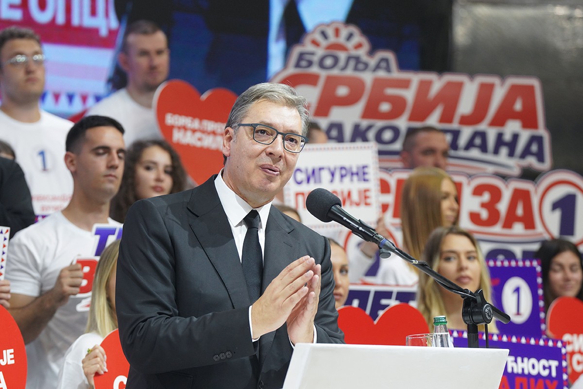 Vučić iznio plan za plate, penzije i razvoj Srbije