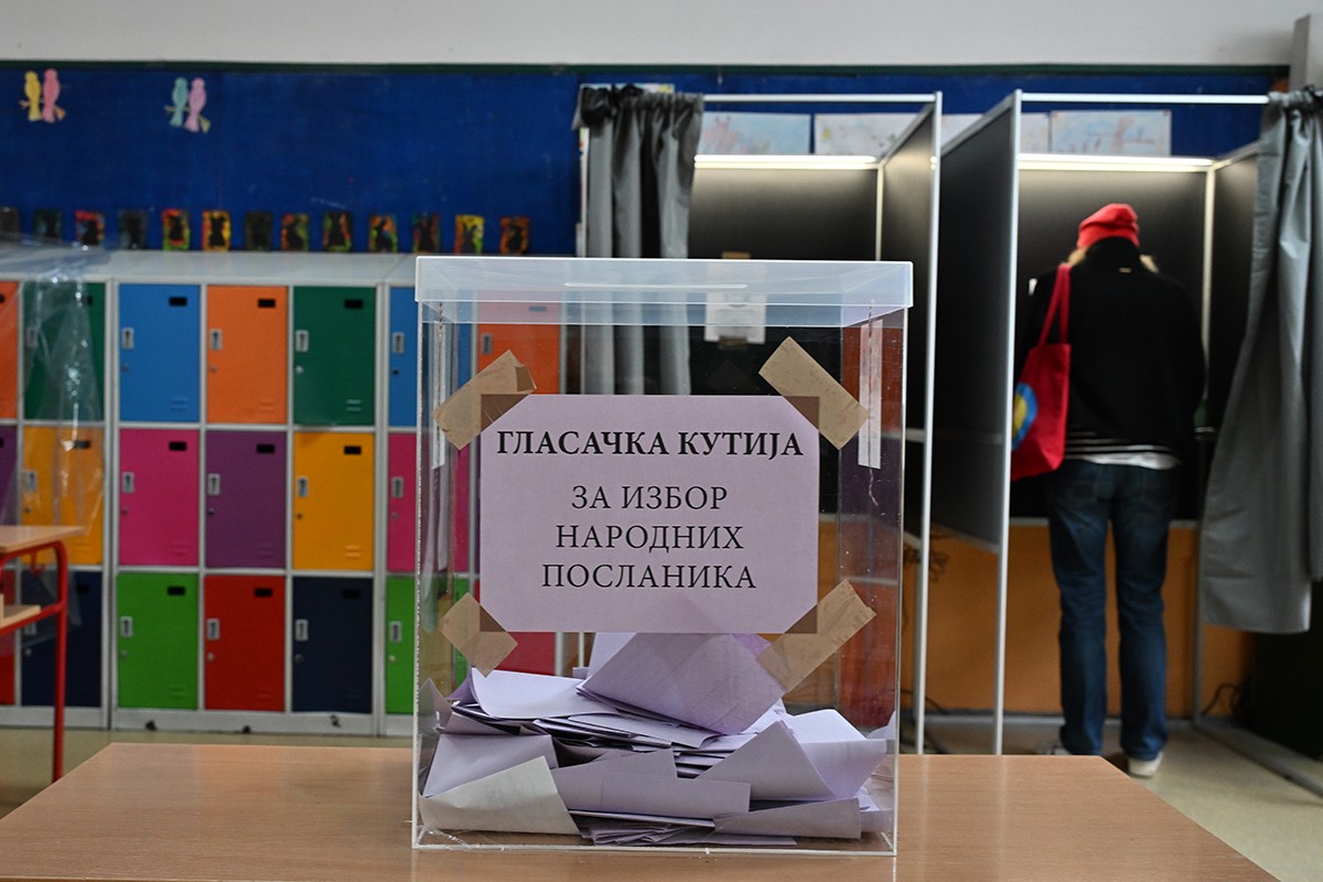 RIK: Pojedina biračka mjesta kasnila s otvaranjem zbog velikog interesovanja birača