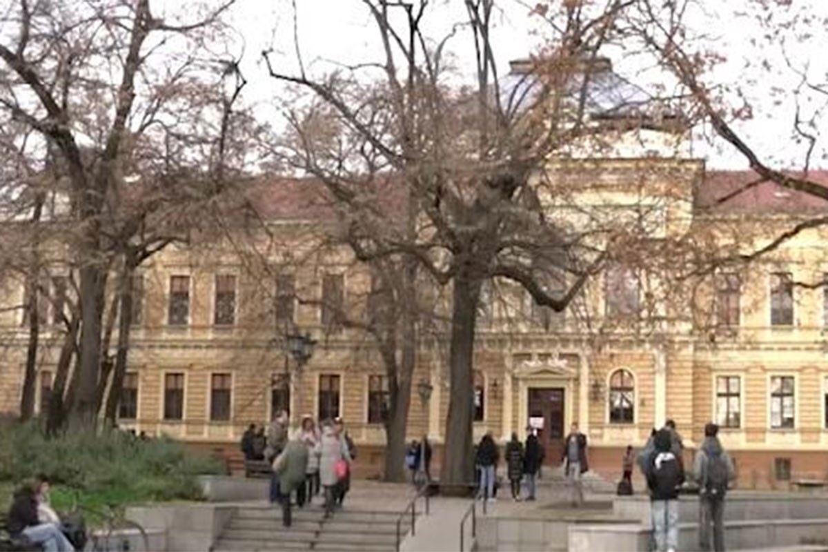 Uhapšen direktor Jovine gimnazije u Novom Sadu
