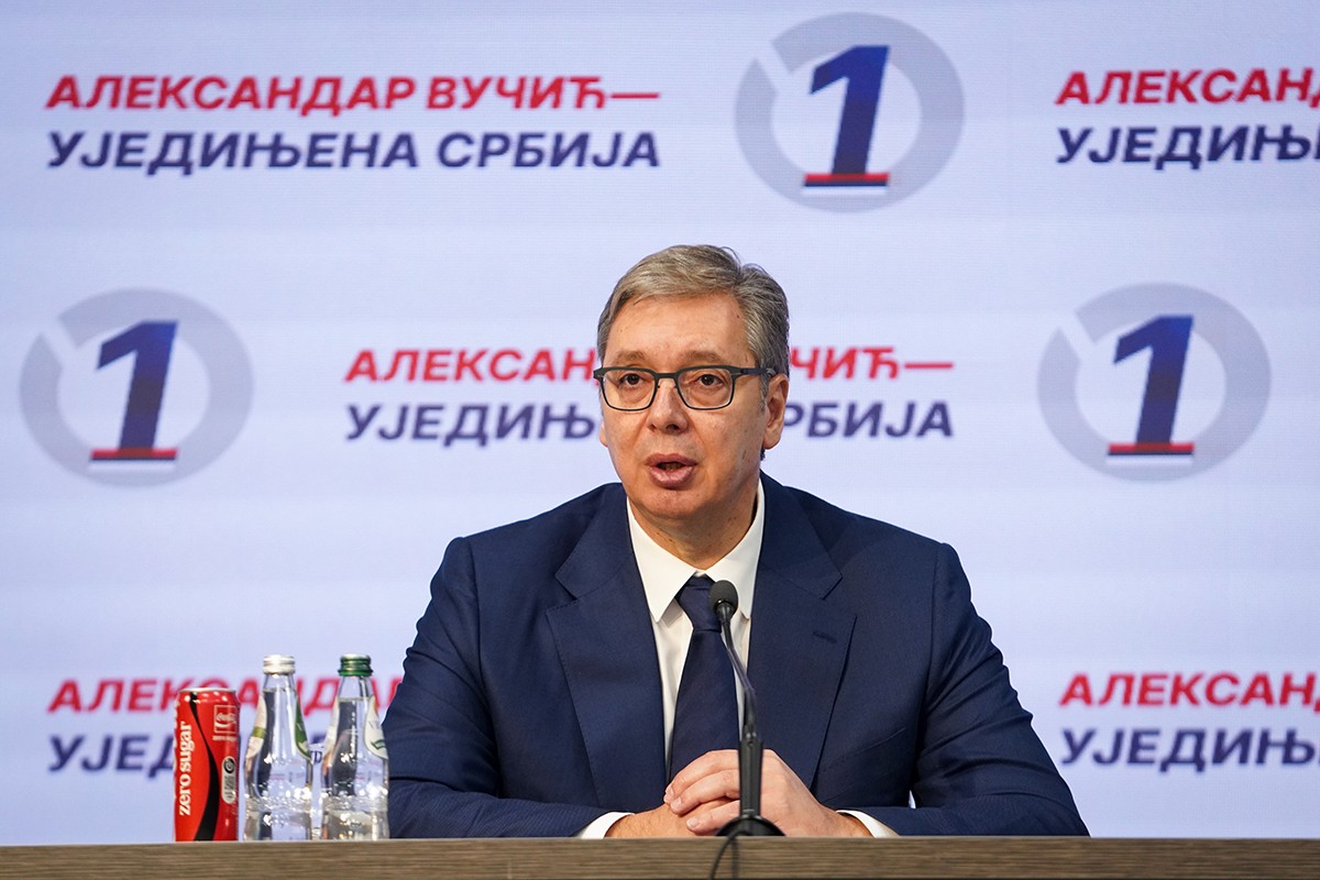 Vučić najavio velike promjene u SNS-u: "Daleko im lepa kuća"