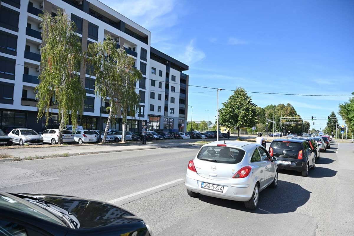 Autobusko stajalište kod škole u Lazarevu na čekanju: Predložene dvije lokacije