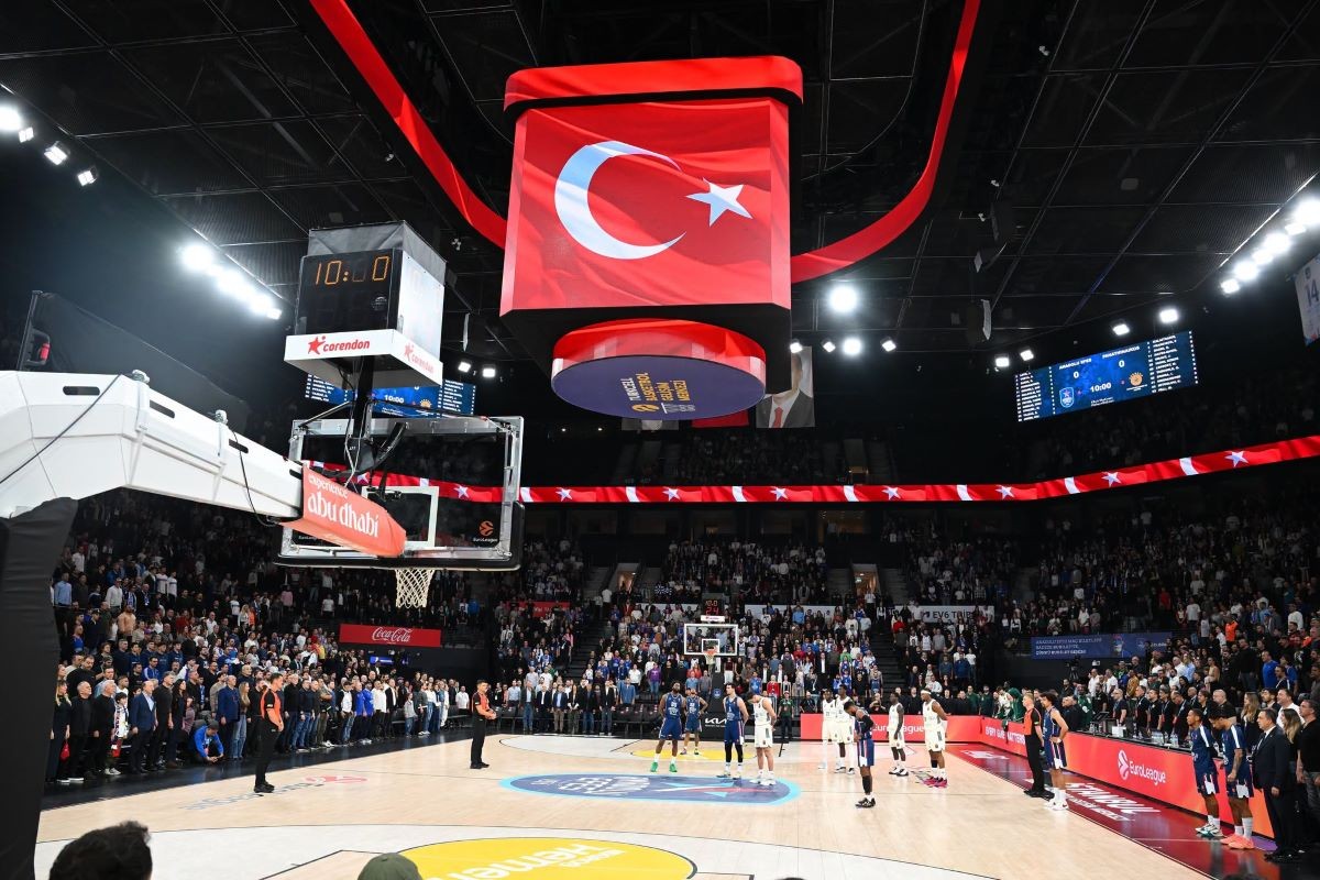 Lider Evrolige pao u Istanbulu: Efes zaustavio PAO