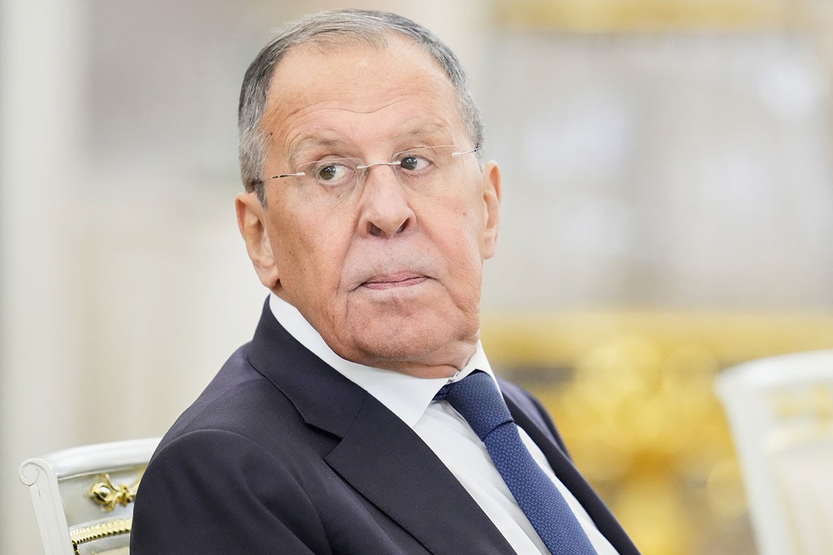 Lavrov poručio Zelenskom: Ako želi sastanak s Putinom, mora u Moskvu
